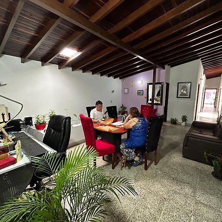 Hostel Urban City Medellín Zewnętrze zdjęcie