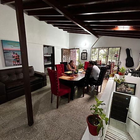 Hostel Urban City Medellín Zewnętrze zdjęcie