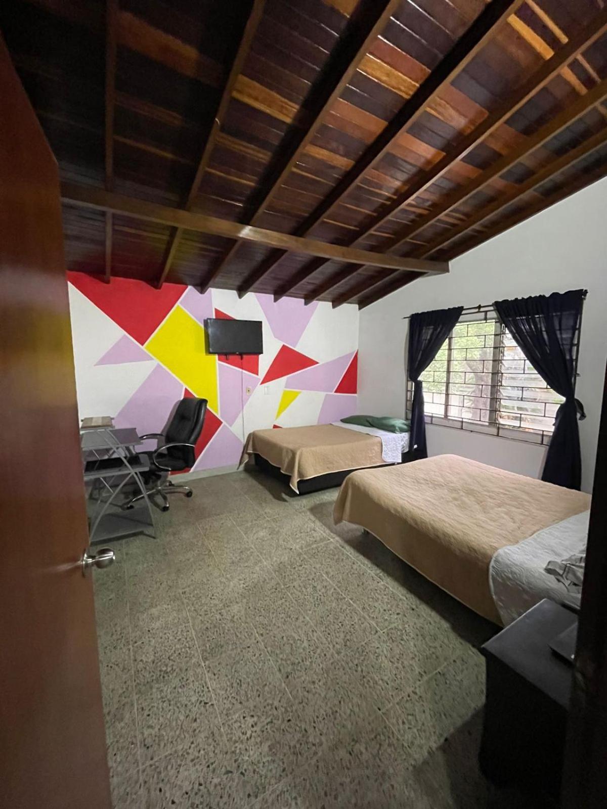 Hostel Urban City Medellín Zewnętrze zdjęcie