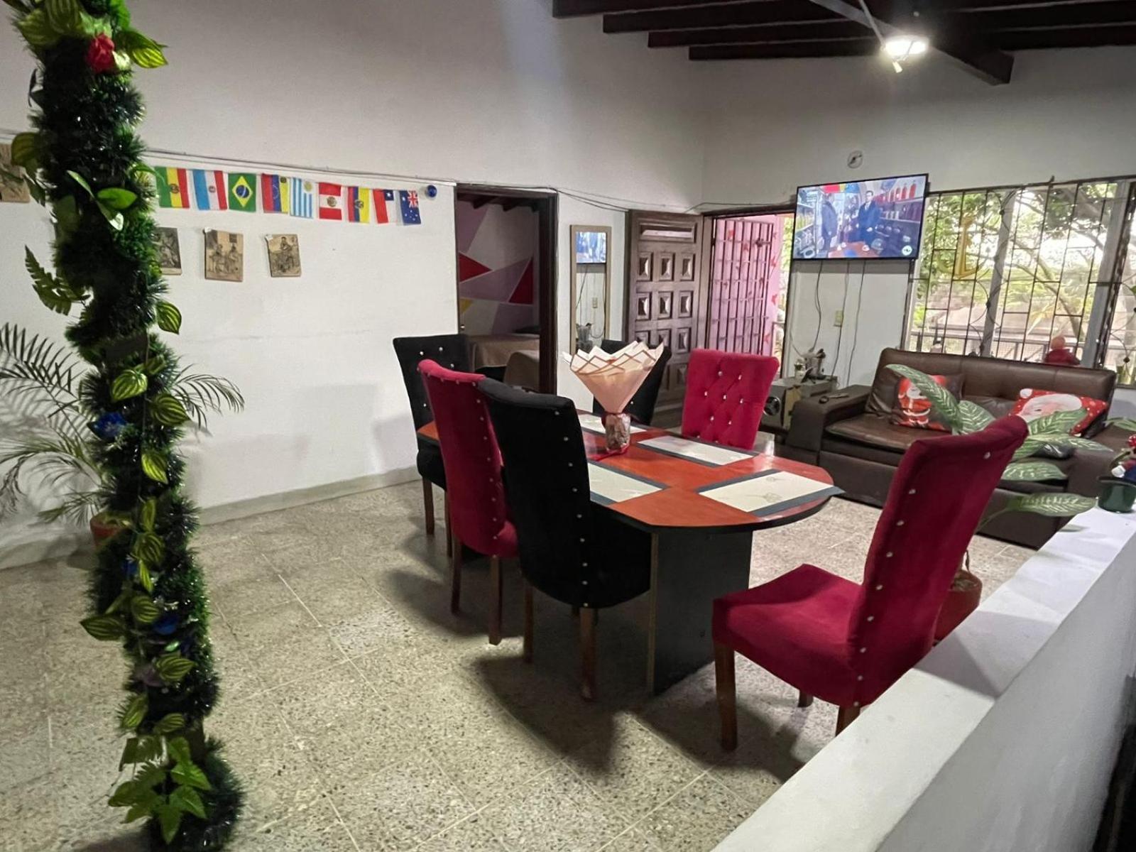 Hostel Urban City Medellín Zewnętrze zdjęcie